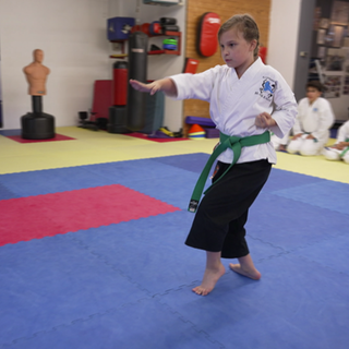Enny Grams aus Zellertal hat bereits mehrere WM-Titel im Karate-Kata gewonnen.