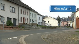 Hierzuland-Schild für Röhl