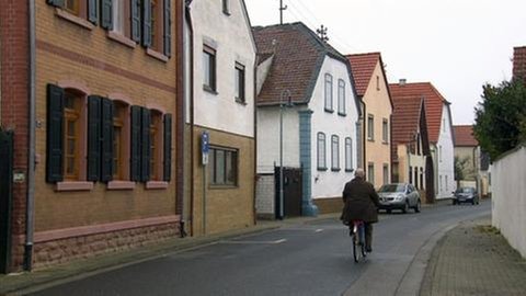 Heuchelheim - Hauptstrasse