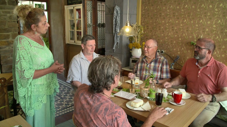 Hierzuland Kettig Cafe
