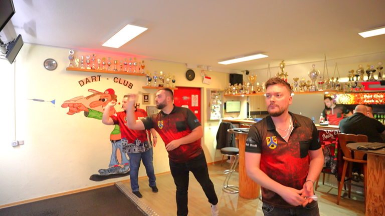 Mitglieder des Darts Club Aach 