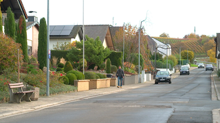 Die Bermersheimer Straße in Lonsheim