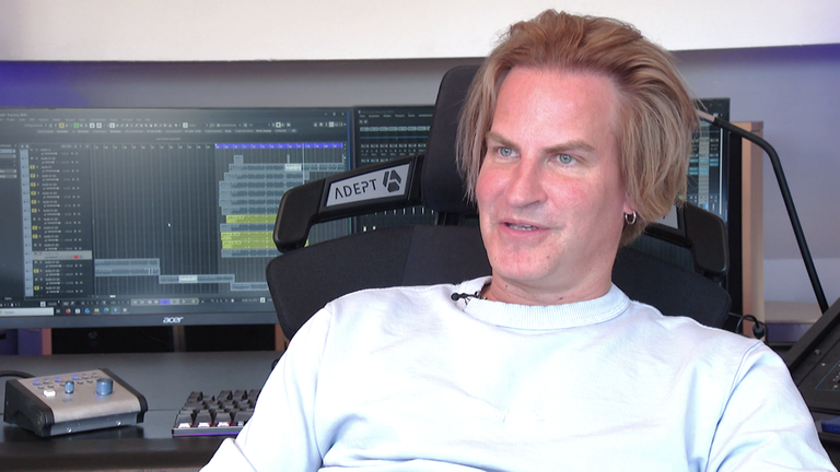 Musikproduzent  Oliver deVille