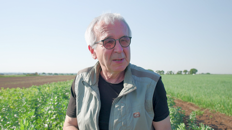 Biolandwirt Fred Blaul