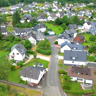 Die Schulstraße in Niederdreisbach