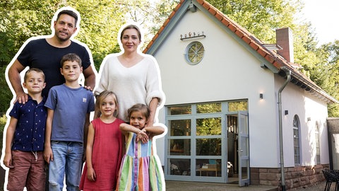 Ursula und Marc leben mit ihren vier Kindern auf 90 Quadratmetern in einem alten Pumpenhaus.